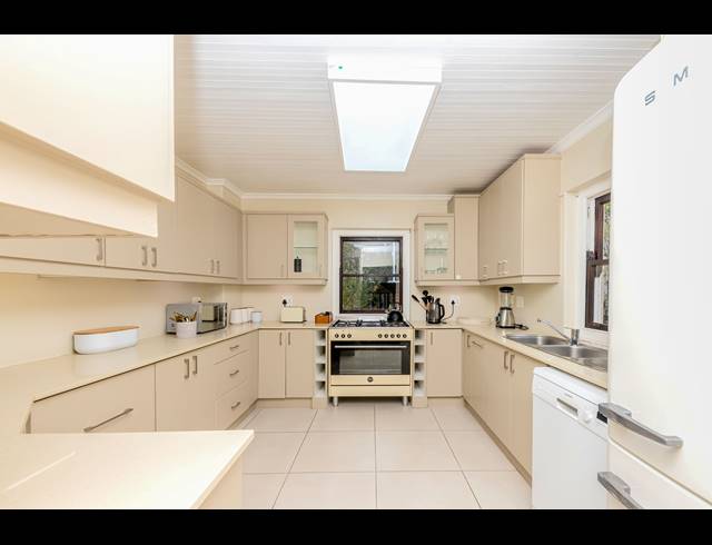 3 BEDROOM FREESTANDING TO LET IN SILVERMIST MOUNTAIN LODGE